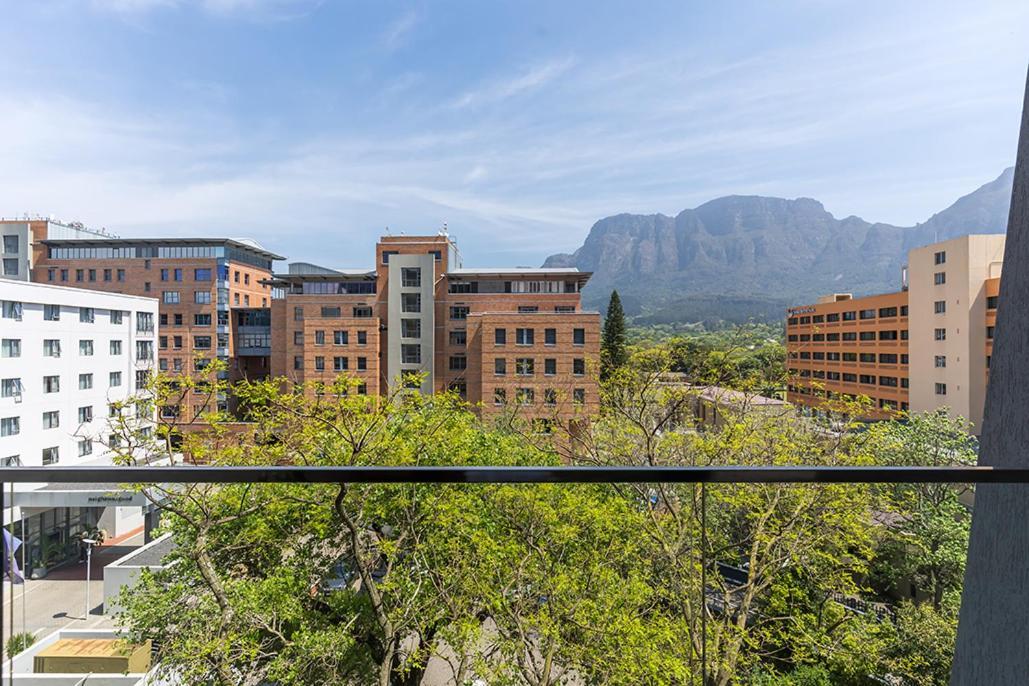 Newlands Peak Living * Kaapstad