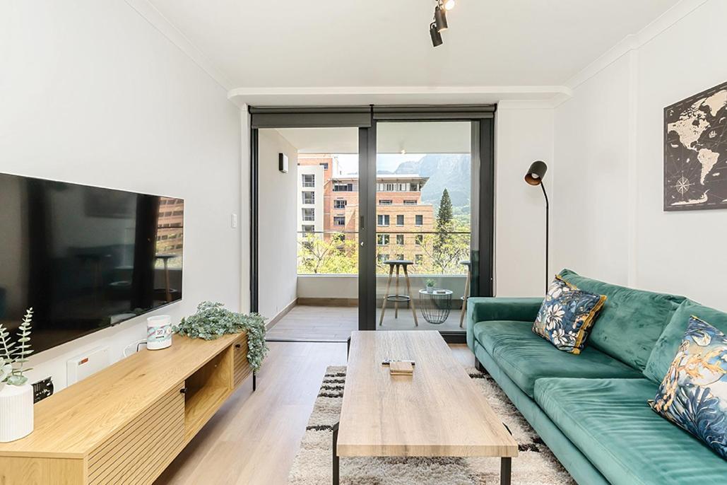 Newlands Peak Living Appartement