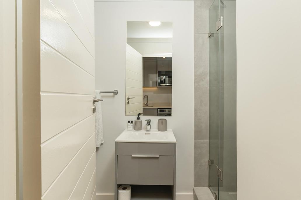 Newlands Peak Living Appartement *