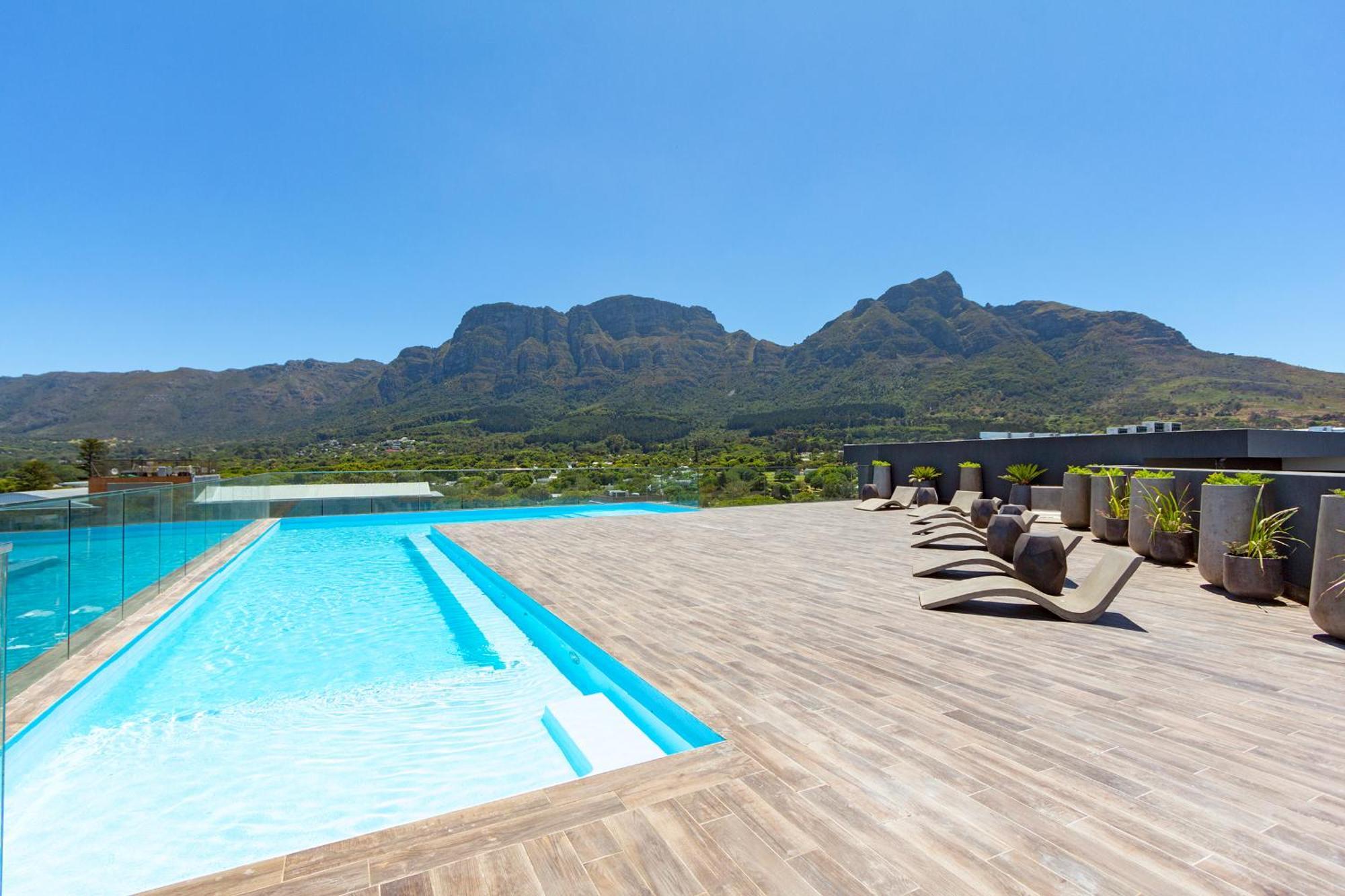 Newlands Peak Living *