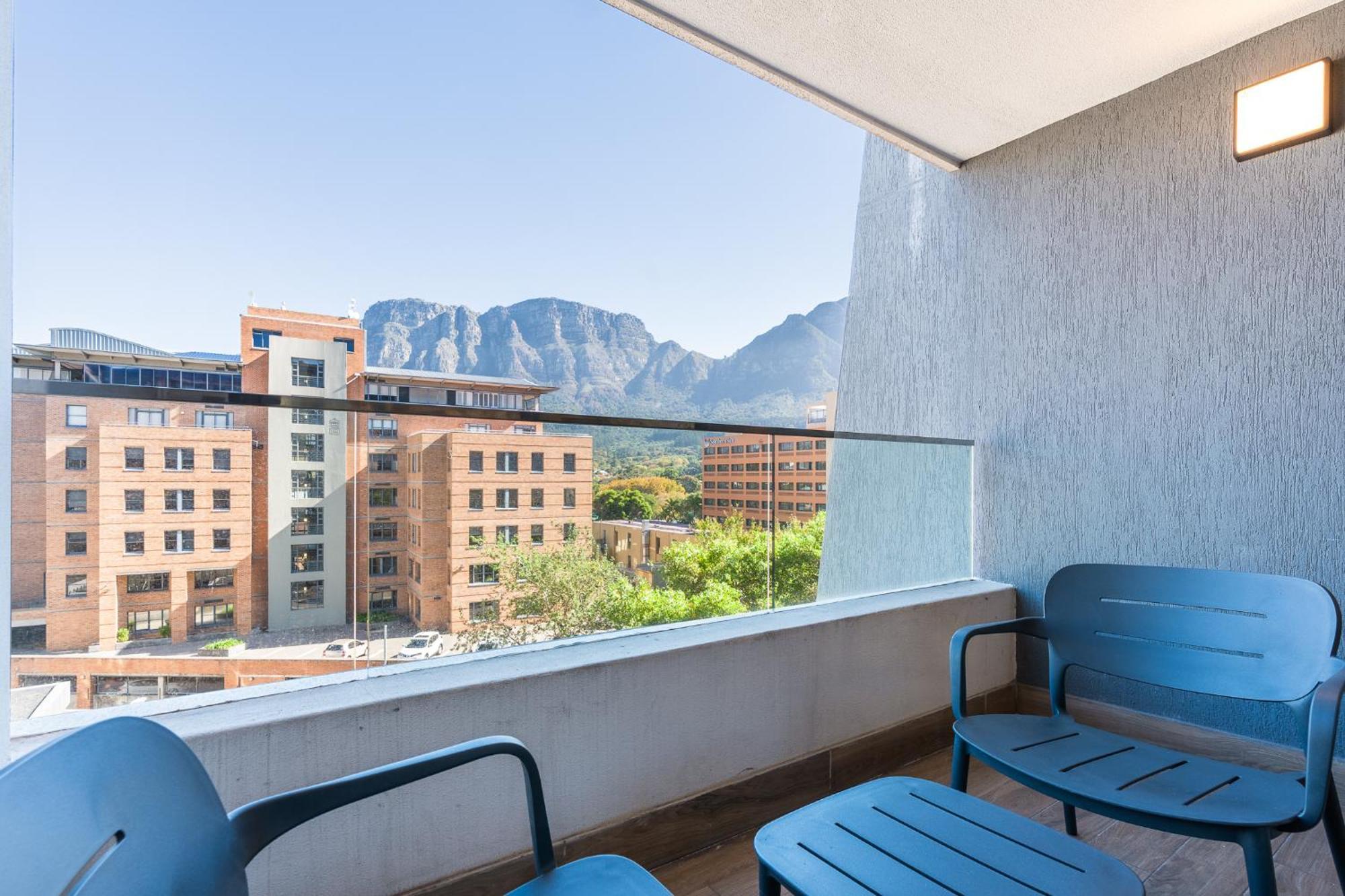 Newlands Peak Living * Kaapstad